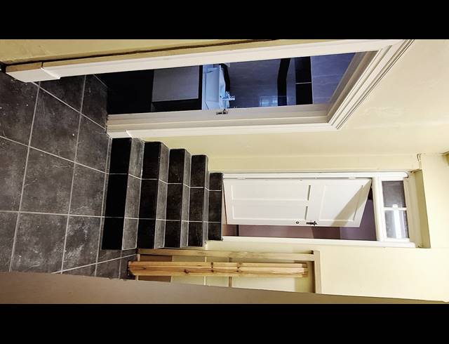 178M² BUILDING FOR SALE IN GQEBERHA CENTRAL